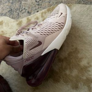 Nike Women’s AirMax 270 size 8.5